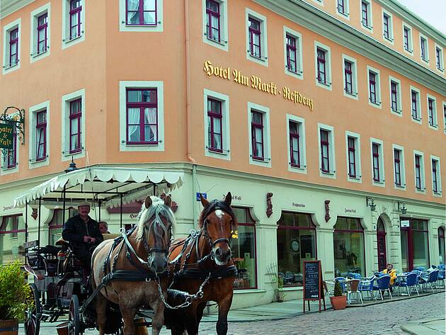 Das traditionsreiche Hotel Residenz Am Markt begrüßt Sie im Herzen der Meißner Altstadt